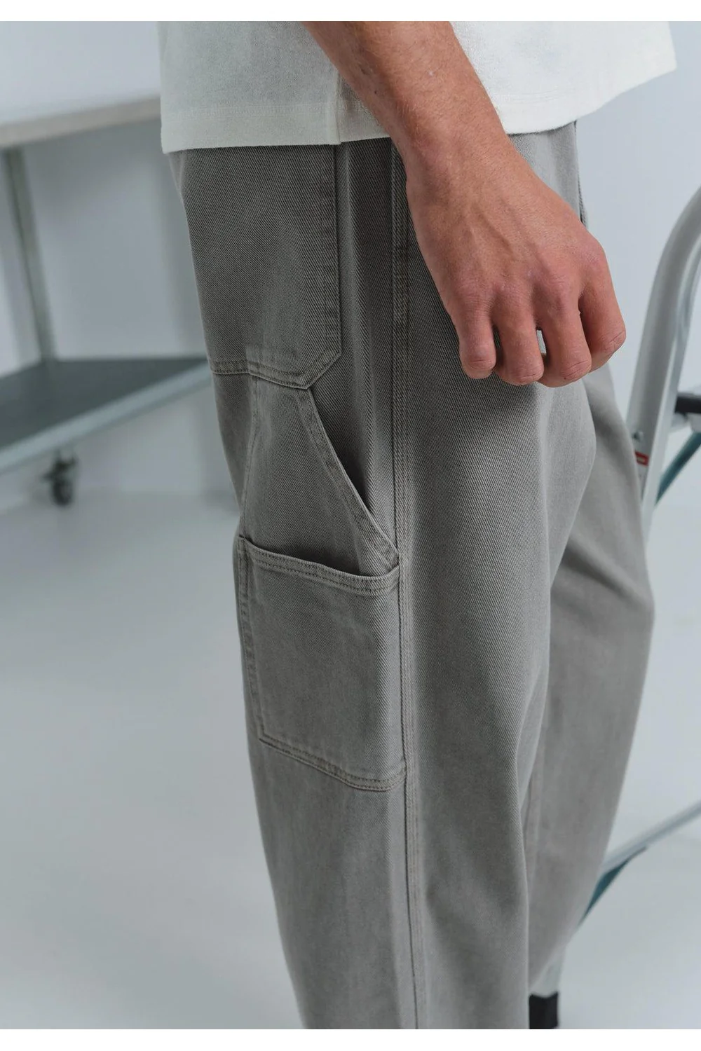 Commoners Mens Carpenter Pant Vintage Smoke - Image 3