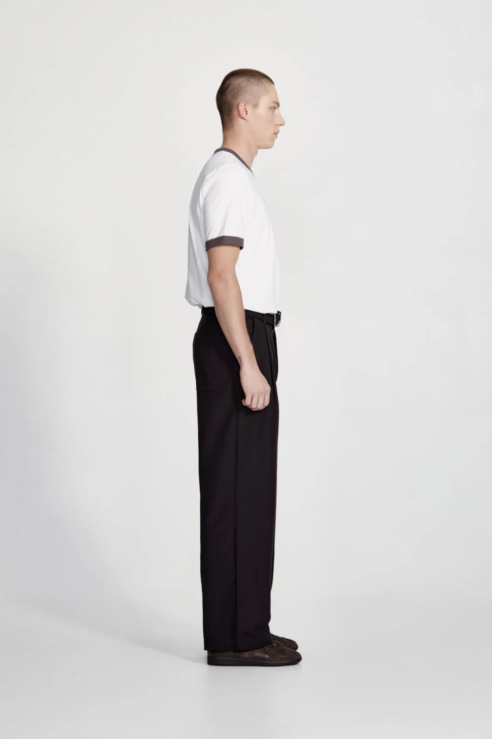 Commoners Wide Leg Pleated Trouser, Black - Image 2