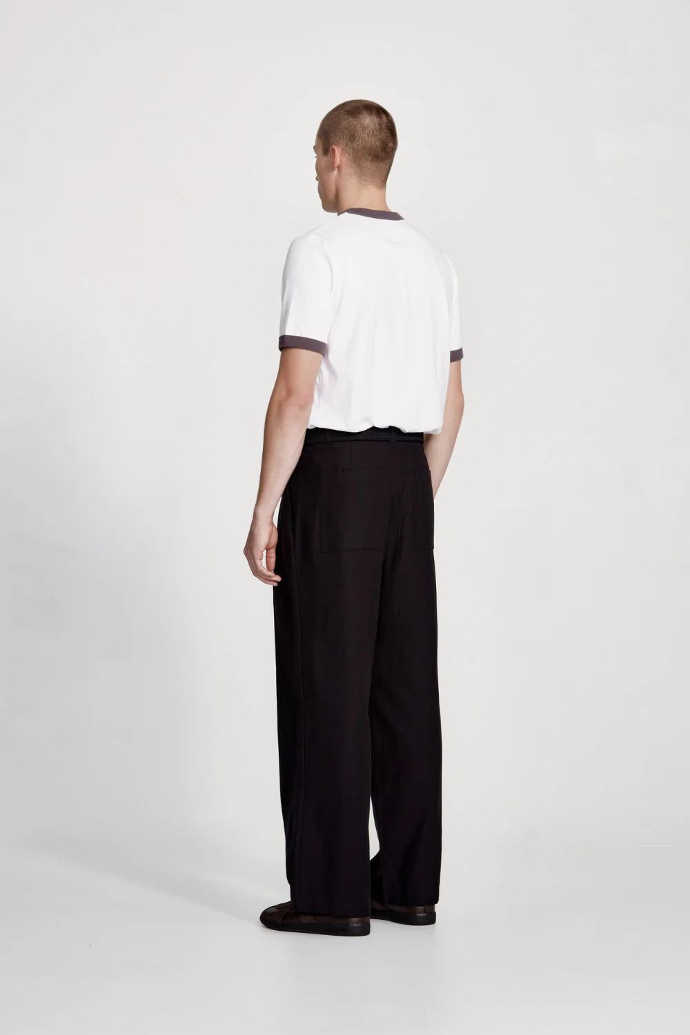 Commoners Wide Leg Pleated Trouser, Black - Image 3