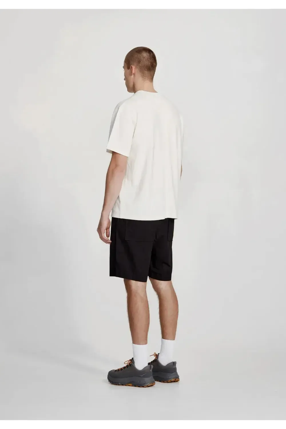 Cotton Walkshort Black - COMMONERS - Image 3