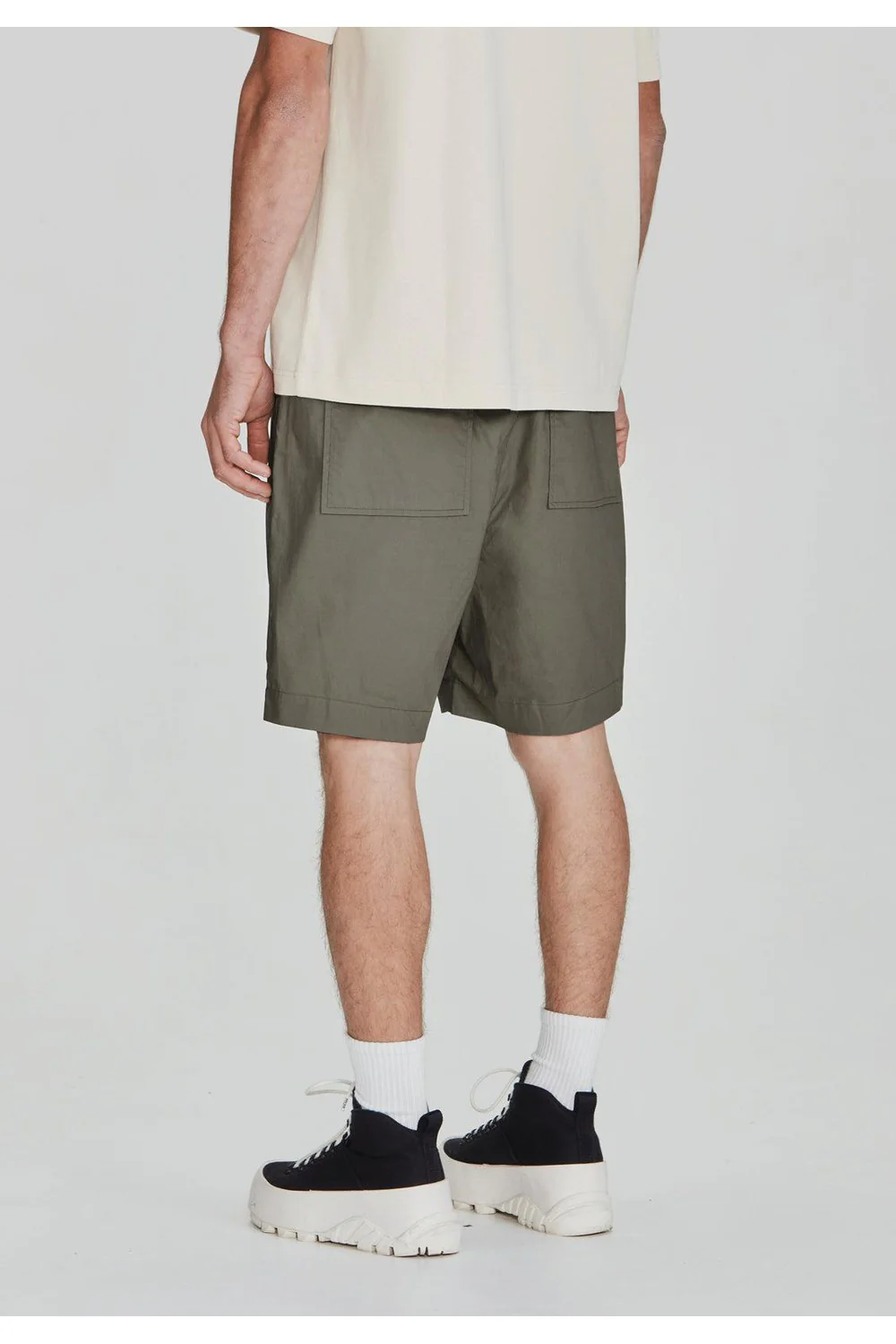 Commoners Cotton Walkshort Olive - Image 4