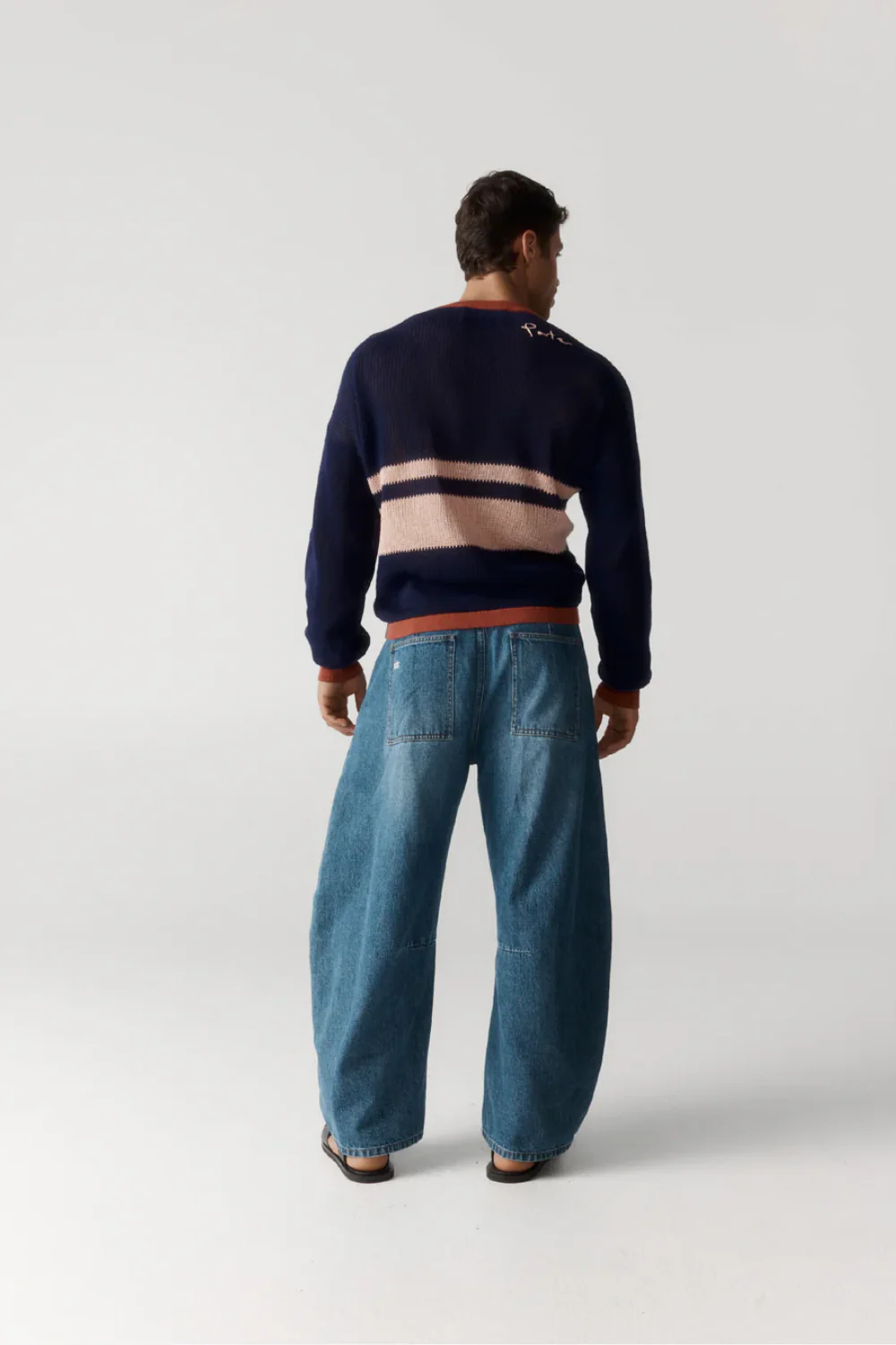 PORTER JAMES - Dart-Knee Denim - Light-Mid Wash - Image 3