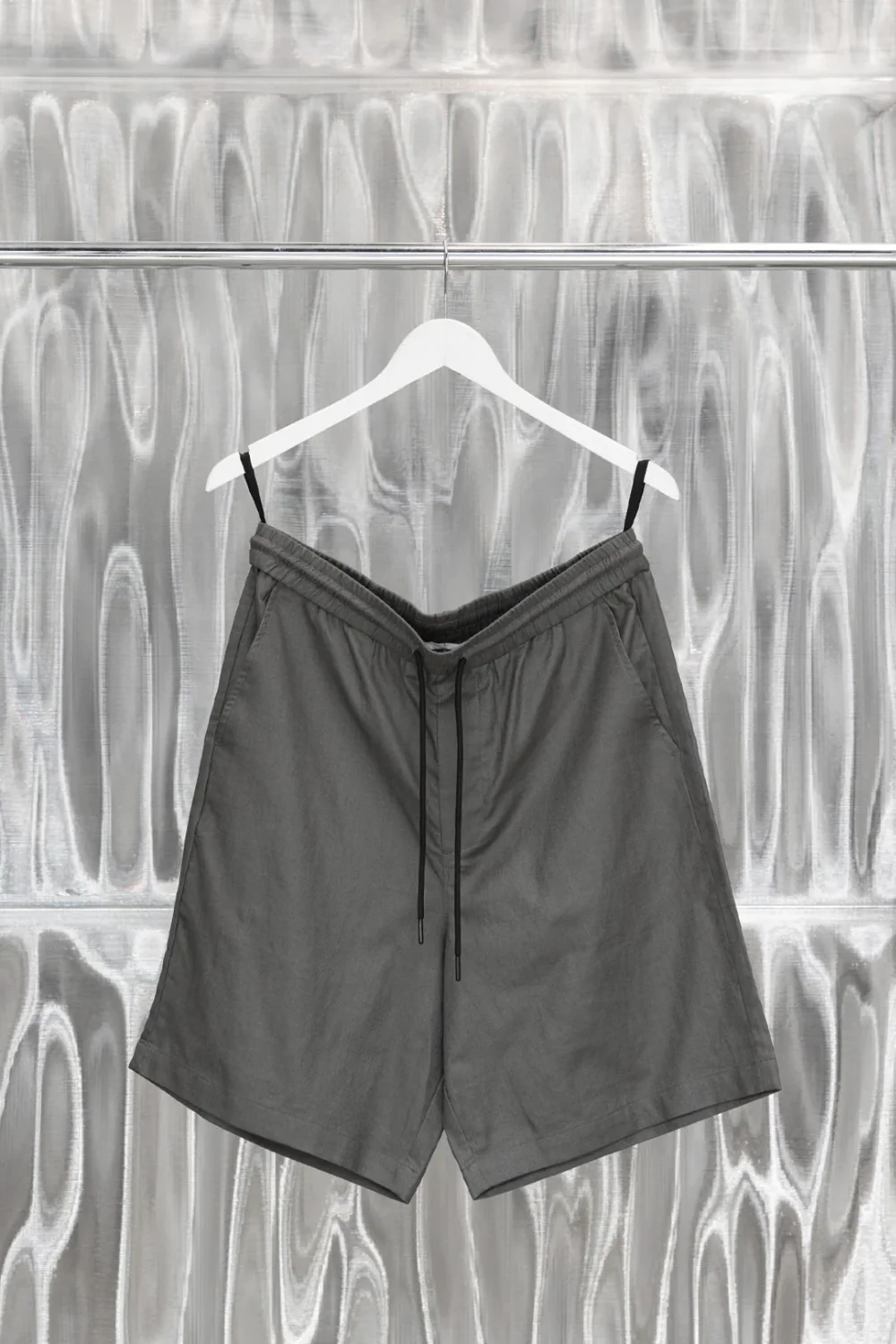 LINEN BLEND STUDIO SHORT FOG