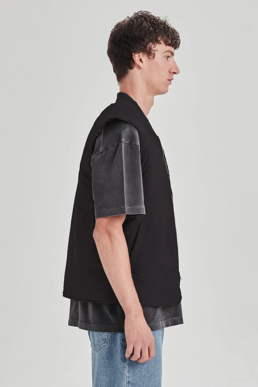 Commoners - PADDED VEST - BLACK - Image 3