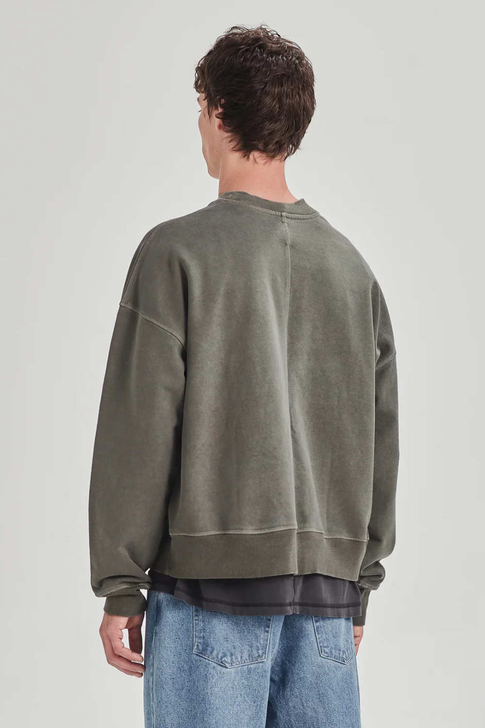 RELAXED FLEECE CREW / VINTAGE FOG - Image 3