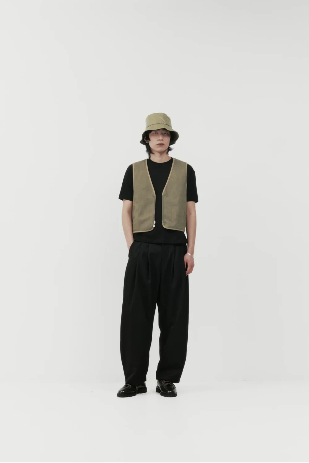 Porter James - Reversible Waistcoat - Tan / Olive Canvas - Image 2